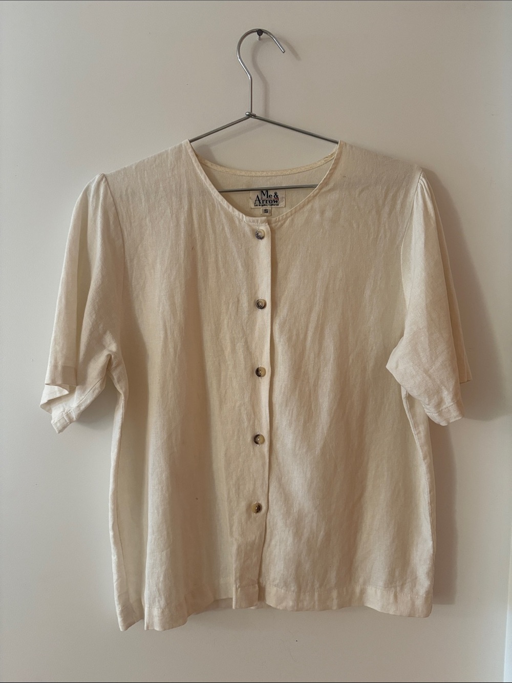 Me & Arrow Cream Button-Down Short Sleeve Shirt